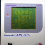 Вот как-то Grand Theft Auto 5 на оригинальном Game Boy.